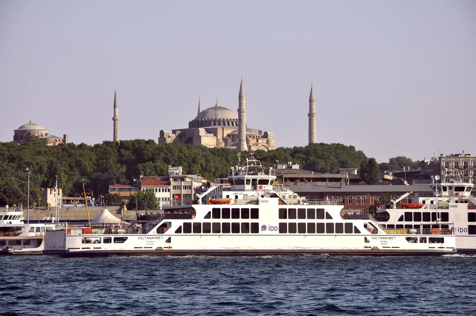 Foto: İstanbul, Boğazda bərə